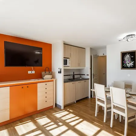 L'esquinade - E3 333 By Interhome * Saint-Raphaël