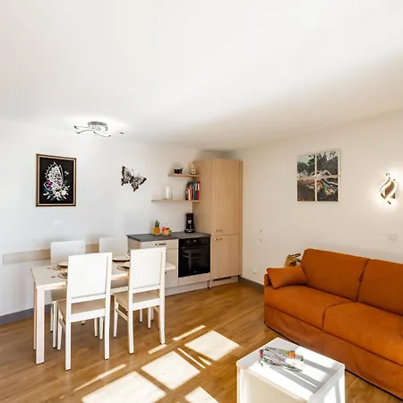 L'esquinade - E3 333 By Interhome شقة *