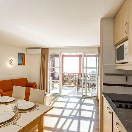 L'esquinade - E3 333 By Interhome شقة