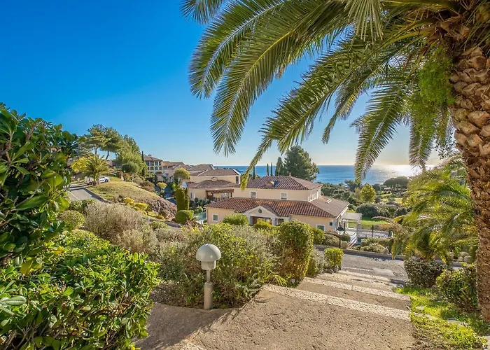 Lejlighed L'esquinade - E3 333 By Interhome *