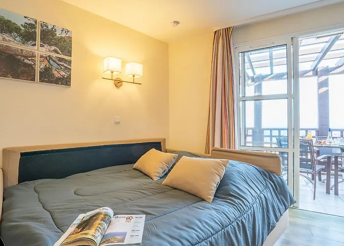 L'esquinade - E3 333 By Interhome Lejlighed