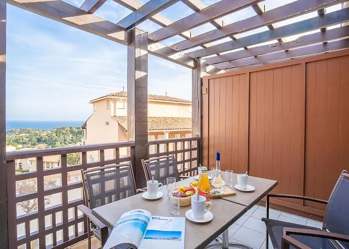 L'esquinade - E3 333 By Interhome *