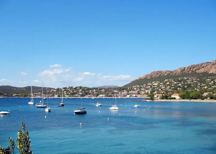 L'esquinade - E3 333 By Interhome *