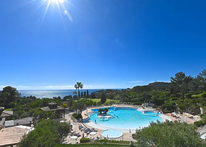 Apartamento L'esquinade - E3 333 By Interhome *